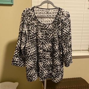 Black& White Sequins and Ruffles Top Size 2X